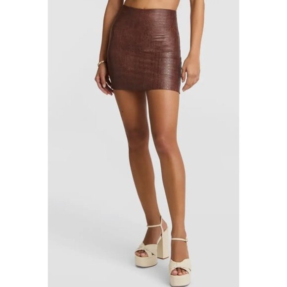 NWT Commando Women's Faux Leather Crocodile Print Mini Skort Skirt MEDIUM Brown - Picture 1 of 2